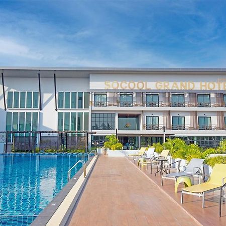Socool Grand Hotel Nang Rong Extérieur photo