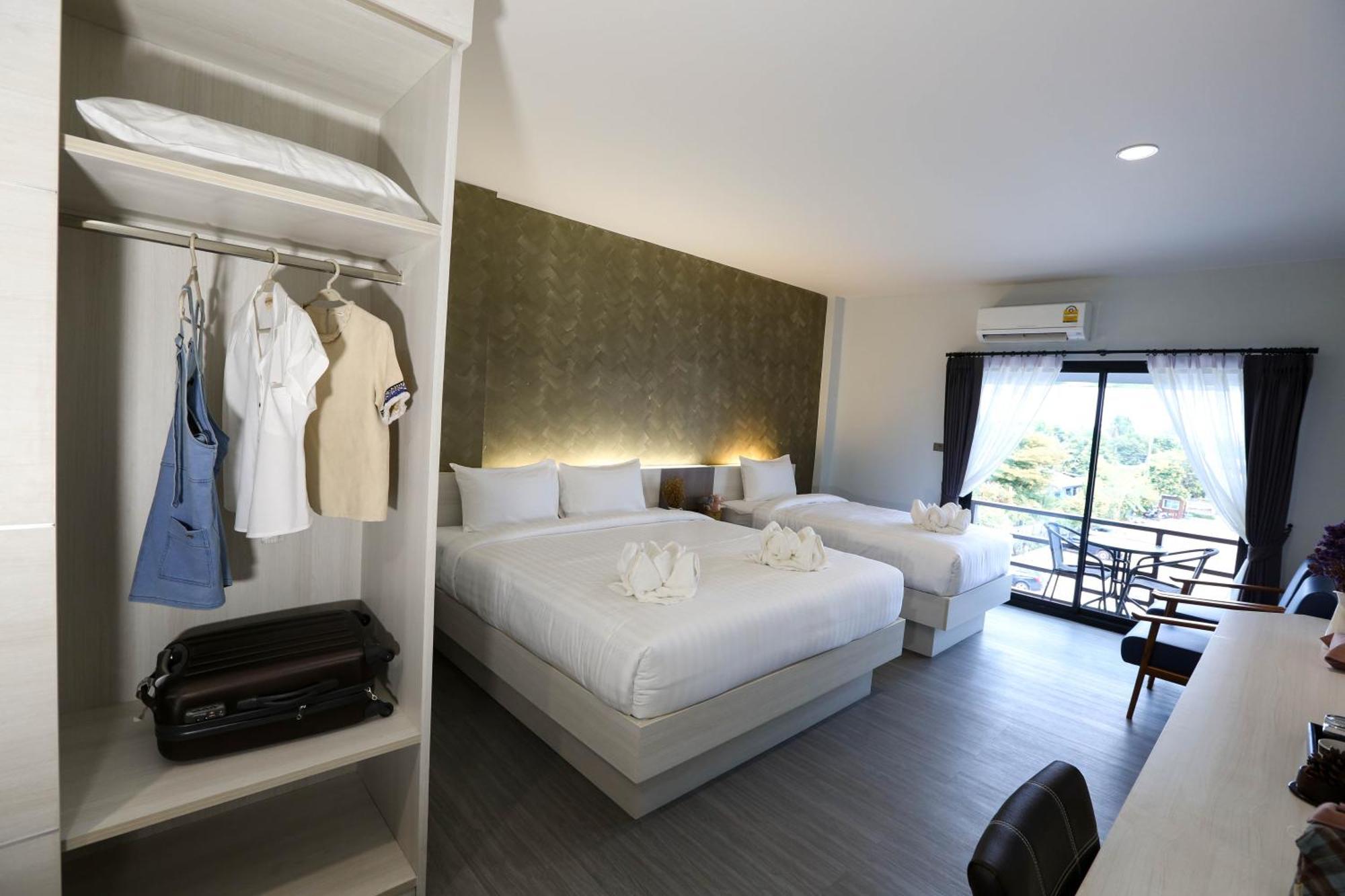 Socool Grand Hotel Nang Rong Extérieur photo