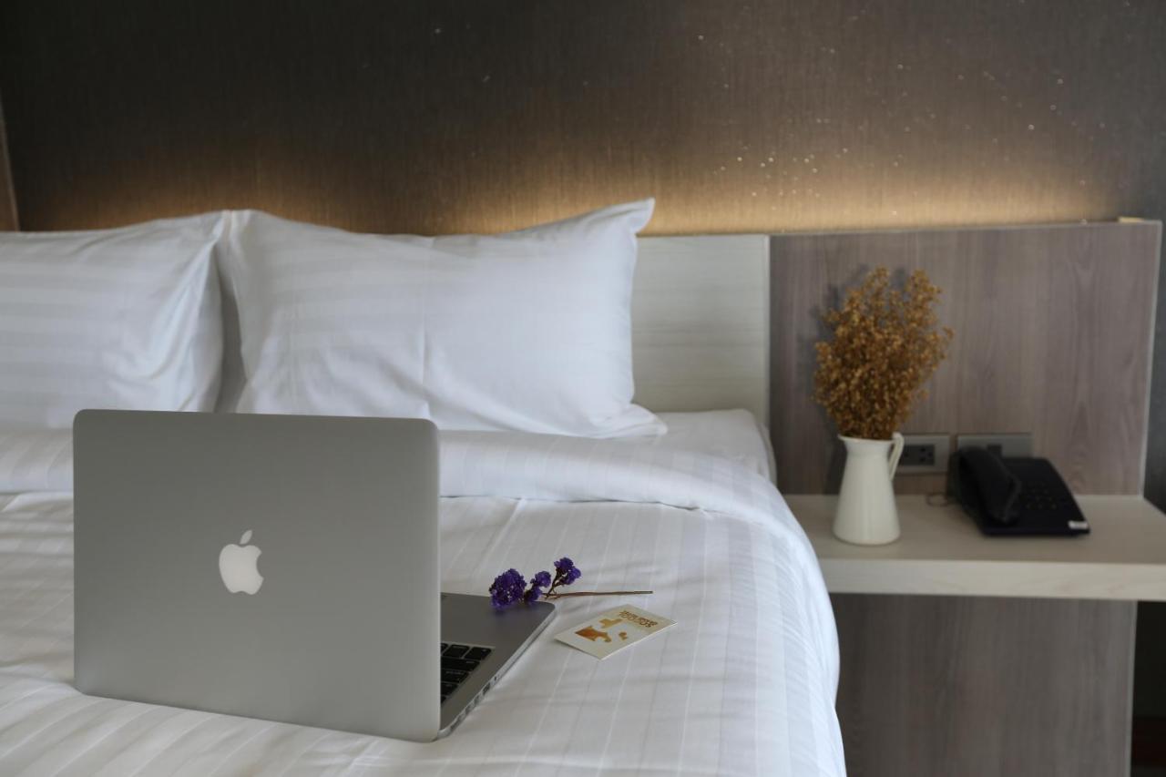 Socool Grand Hotel Nang Rong Extérieur photo